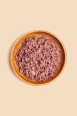 Doseninhalt Hundefutter Junior mit Geflügel